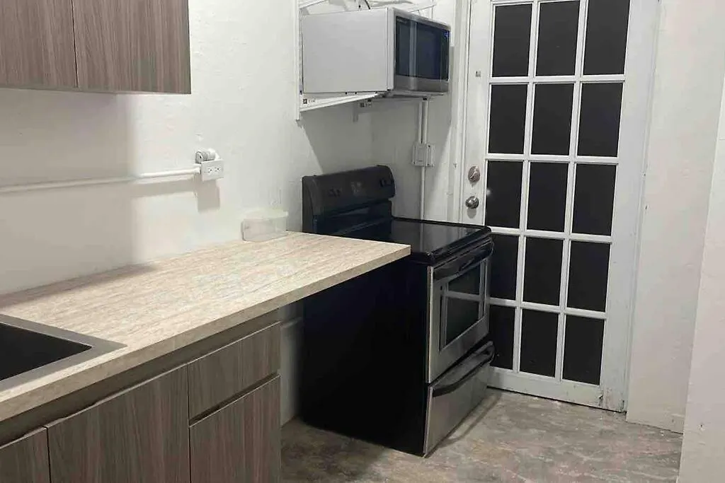 18 Bedrooms 32 Guest La Placita De Santurce By Rentalspr San Juan Feriehus