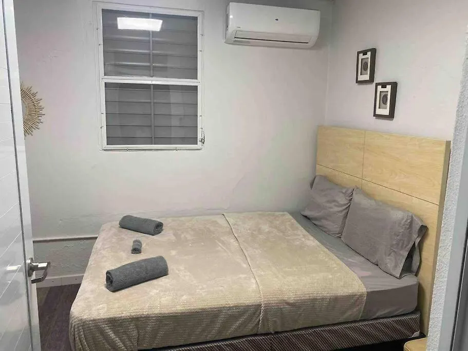 18 Bedrooms 32 Guest La Placita De Santurce By Rentalspr San Juan Vakantiehuis