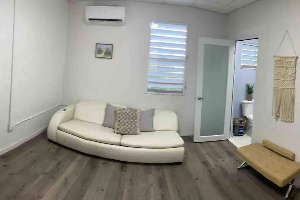 Vakantiehuis 18 Bedrooms 32 Guest La Placita De Santurce By Rentalspr San Juan Puerto Rico