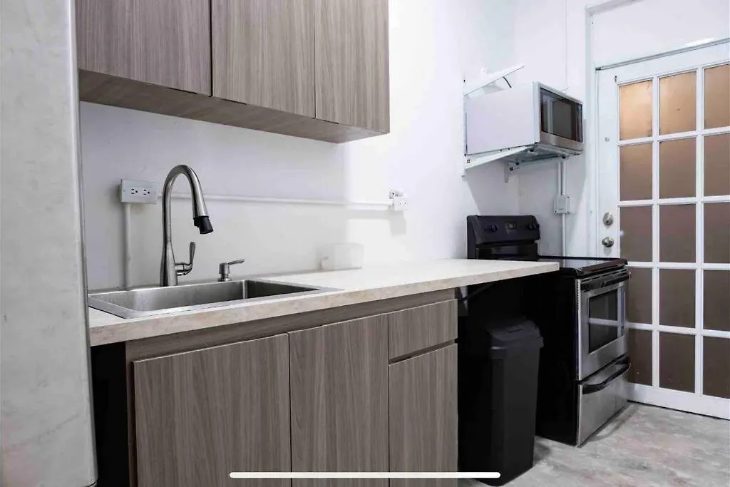 Vakantiehuis 18 Bedrooms 32 Guest La Placita De Santurce By Rentalspr San Juan