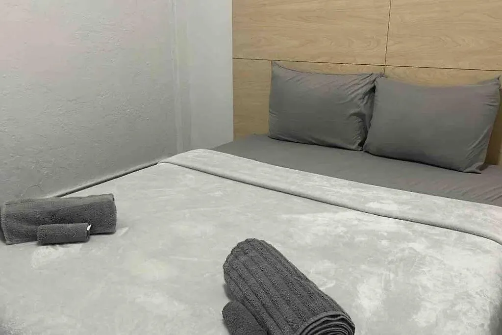 18 Bedrooms 32 Guest La Placita De Santurce By Rentalspr San Juan